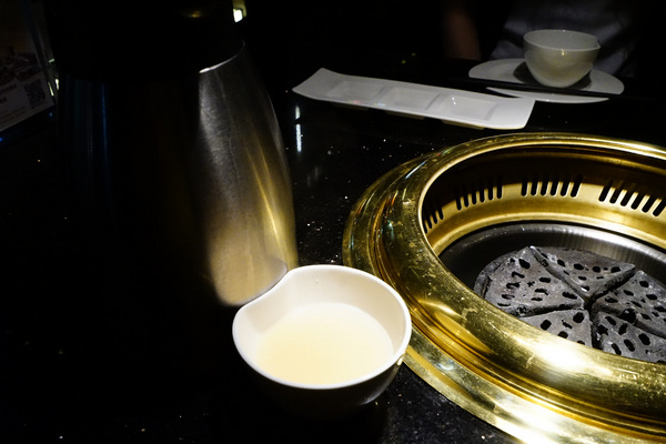 塩選輕塩風燒肉(公益店)：塩選輕塩風燒肉-公益店-禪境中優雅享受燒肉的極緻精神