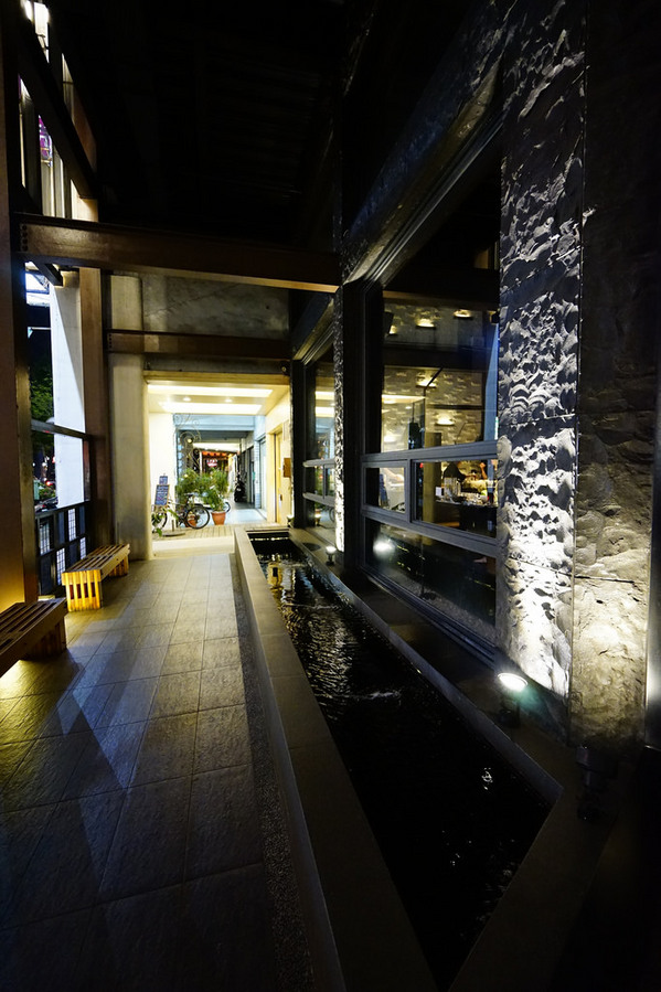 塩選輕塩風燒肉(公益店)：塩選輕塩風燒肉-公益店-禪境中優雅享受燒肉的極緻精神