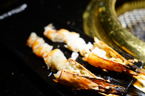 塩選輕塩風燒肉(公益店)：塩選輕塩風燒肉-公益店-禪境中優雅享受燒肉的極緻精神