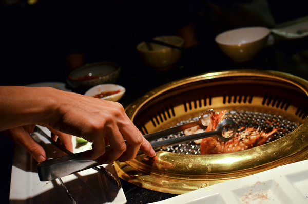 塩選輕塩風燒肉(公益店)：『台中||西區』服務高分燒肉店，有特約停車場-塩選輕塩風燒肉