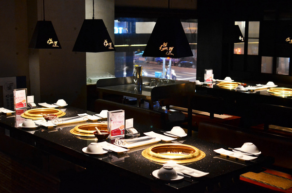 塩選輕塩風燒肉(公益店)：『台中||西區』服務高分燒肉店，有特約停車場-塩選輕塩風燒肉