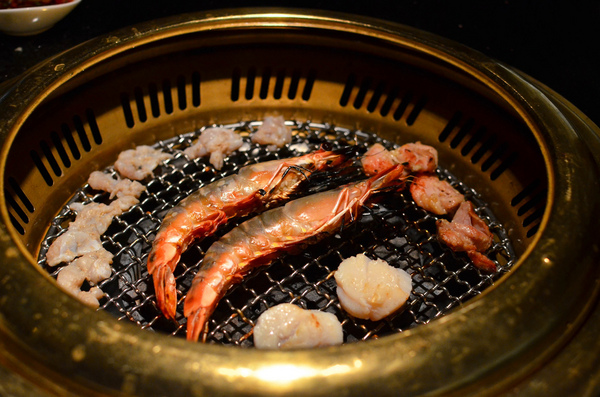 塩選輕塩風燒肉(公益店)：『台中||西區』服務高分燒肉店，有特約停車場-塩選輕塩風燒肉