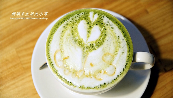 好米亞：【食記/台北市】限量的草莓派＆香蕉派～晚來妳就吃不到囉♪♪好米亞♪♪