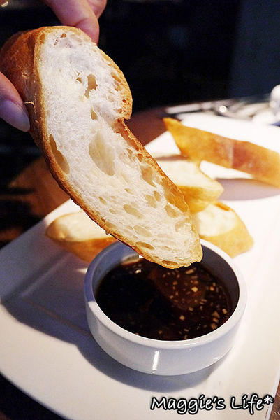 好米亞義法餐酒館:台北東區。捷運忠孝敦化【好米亞義法餐酒館】在台灣就能品嚐歐式風味料理◆碳烤海鮮拼盤。戰斧豬排