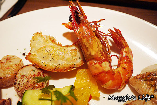 好米亞義法餐酒館:台北東區。捷運忠孝敦化【好米亞義法餐酒館】在台灣就能品嚐歐式風味料理◆碳烤海鮮拼盤。戰斧豬排