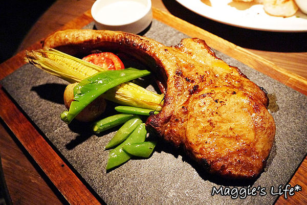 好米亞義法餐酒館:台北東區。捷運忠孝敦化【好米亞義法餐酒館】在台灣就能品嚐歐式風味料理◆碳烤海鮮拼盤。戰斧豬排