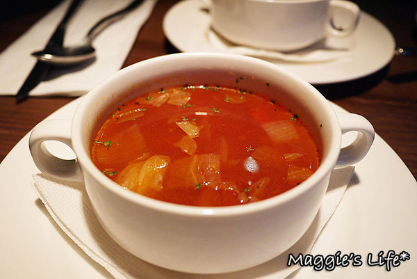 好米亞義法餐酒館:台北東區。捷運忠孝敦化【好米亞義法餐酒館】在台灣就能品嚐歐式風味料理◆碳烤海鮮拼盤。戰斧豬排