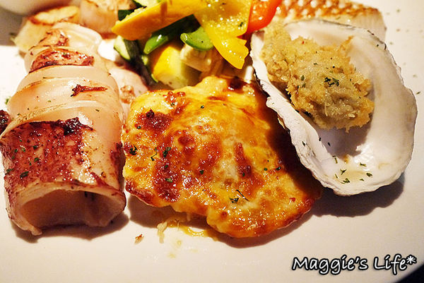 好米亞義法餐酒館:台北東區。捷運忠孝敦化【好米亞義法餐酒館】在台灣就能品嚐歐式風味料理◆碳烤海鮮拼盤。戰斧豬排