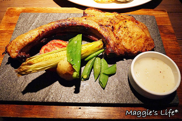 好米亞義法餐酒館:台北東區。捷運忠孝敦化【好米亞義法餐酒館】在台灣就能品嚐歐式風味料理◆碳烤海鮮拼盤。戰斧豬排