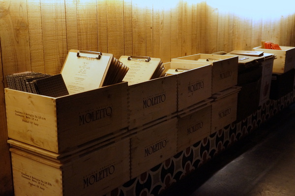 好米亞義法餐酒館:(胖樺食記)台北東區餐點一流環境滿分「好米亞義法餐酒館」。精緻細膩排餐配上各式酒類微醺宜人。