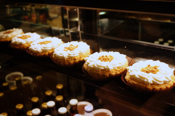 好米亞義法餐酒館:(胖樺食記)台北東區餐點一流環境滿分「好米亞義法餐酒館」。精緻細膩排餐配上各式酒類微醺宜人。