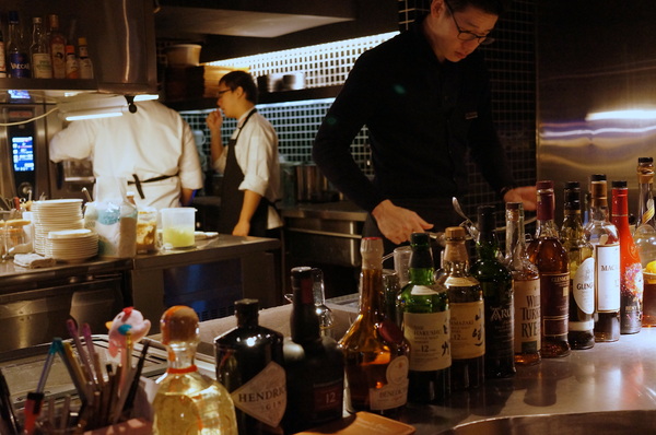 好米亞義法餐酒館:(胖樺食記)台北東區餐點一流環境滿分「好米亞義法餐酒館」。精緻細膩排餐配上各式酒類微醺宜人。