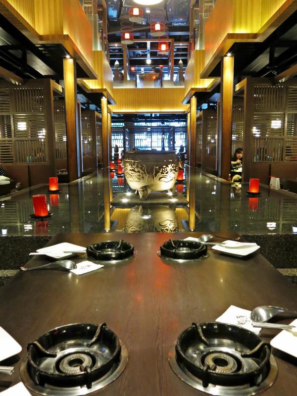 輕井澤鍋物(公益路旗艦店)：【台中】平價又大氣的火鍋旗艦店 — 輕井澤