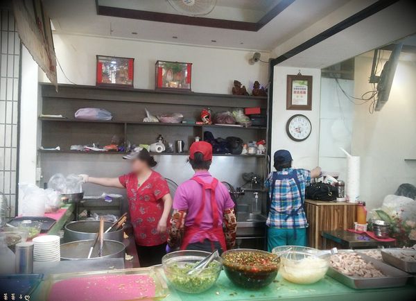 好鮮屋米粉湯：[中壢夜市]夜市裡也賣米粉湯 ♥『好鮮屋米粉湯』♥ 一大碗才30元的米粉湯