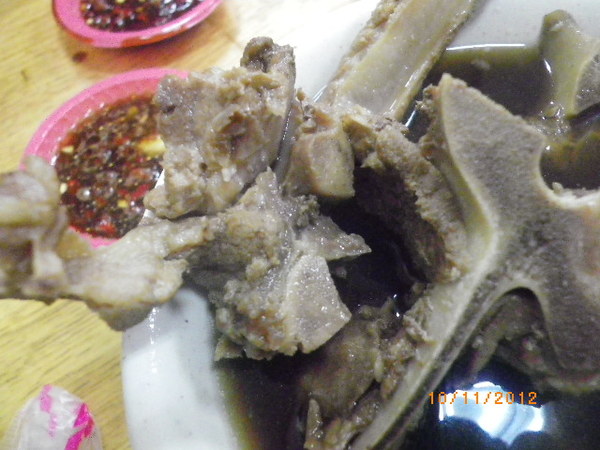 簡師傅麻辣臭豆腐：中壢夜市發燒星[簡師傅麻辣臭豆腐]˙[十全土虱湯藥燉排骨]