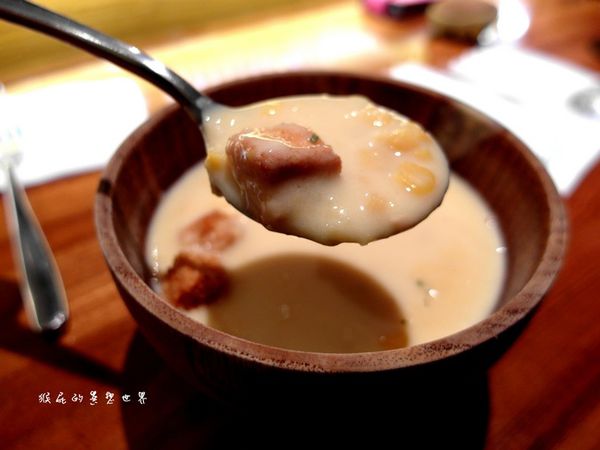 田樂For Farm BURGER:【台中】超人氣排隊美食!老房子裡的漢堡!田樂一店For Farm Burger(102巷店)!