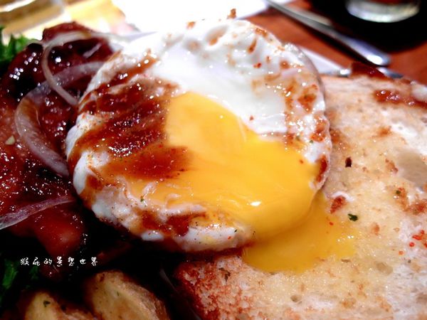 田樂For Farm BURGER:【台中】超人氣排隊美食!老房子裡的漢堡!田樂一店For Farm Burger(102巷店)!