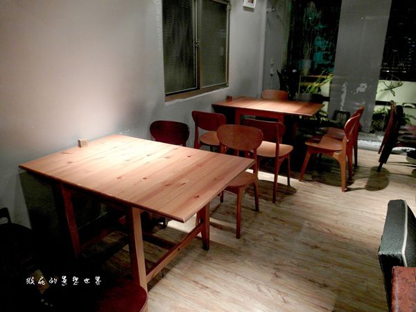 田樂For Farm BURGER:【台中】超人氣排隊美食!老房子裡的漢堡!田樂一店For Farm Burger(102巷店)!