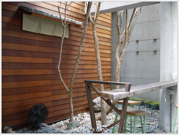 田樂 for Farm Burger:台中‧田樂漢堡(102巷店)