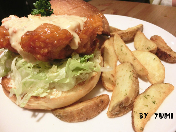 田樂 for Farm Burger:【台中食記】隱藏巷弄懷舊老店♥食尚玩家大力推薦@田樂For Farm BURGER