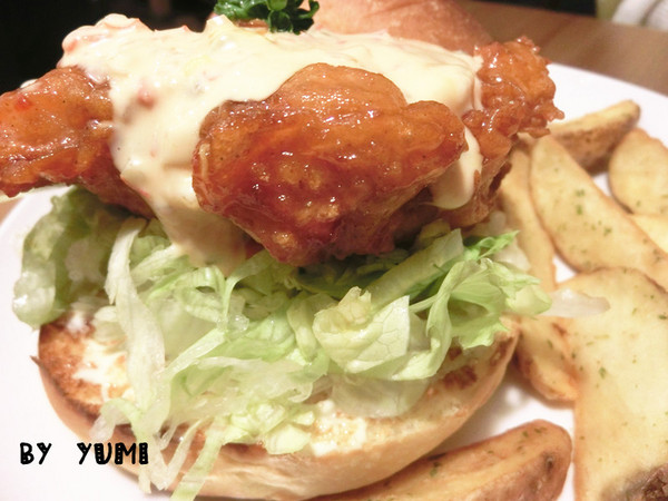 田樂 for Farm Burger:【台中食記】隱藏巷弄懷舊老店♥食尚玩家大力推薦@田樂For Farm BURGER