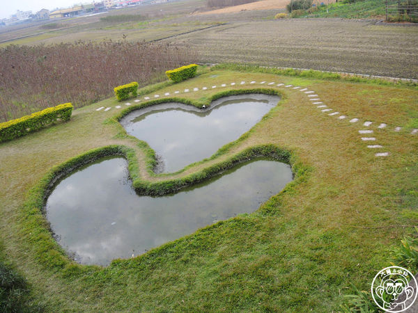 雙心池塘:作伙來企投【彰化大村・雙心池塘】彰化熱門打卡景點