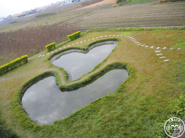 雙心池塘:作伙來企投【彰化大村・雙心池塘】彰化熱門打卡景點