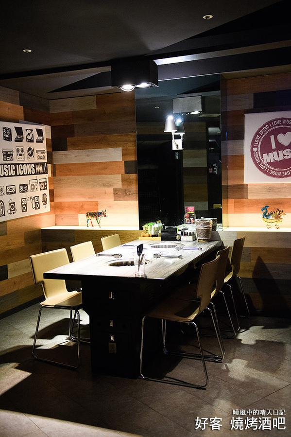 好客 音樂料理現場LIVE演唱(市府店):【邀約|好客燒烤市府店】大蝦、生蠔、干貝、戰斧牛排燒烤吃到飽 Q彈帝王蟹剔牙!! 還有LIVE演奏陪你烤!!