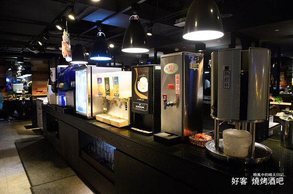 好客 音樂料理現場LIVE演唱(市府店):【邀約|好客燒烤市府店】大蝦、生蠔、干貝、戰斧牛排燒烤吃到飽 Q彈帝王蟹剔牙!! 還有LIVE演奏陪你烤!!