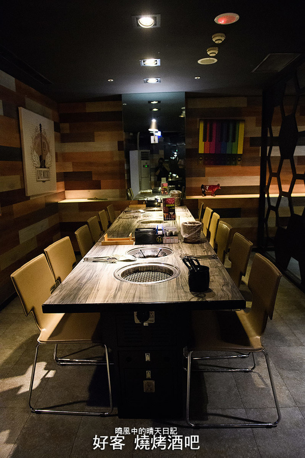 好客 音樂料理現場LIVE演唱(市府店):【邀約|好客燒烤市府店】大蝦、生蠔、干貝、戰斧牛排燒烤吃到飽 Q彈帝王蟹剔牙!! 還有LIVE演奏陪你烤!!