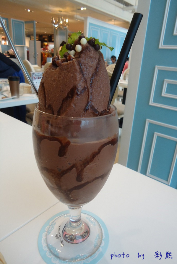 Dazzling Cafe Sky(4店)：【台中。西屯】 Dazzling Cafe Sky~新品：酥脆熔岩吐司、當日壽星免費招待經典蜜糖吐司