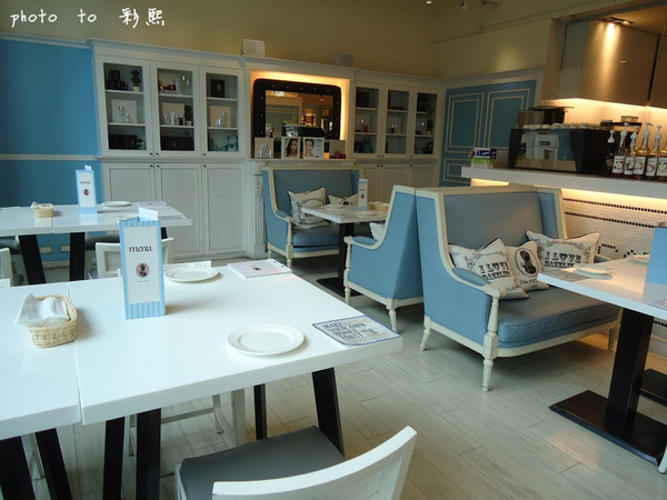 Dazzling Cafe Sky(4店)：【台中。西屯】 Dazzling Cafe Sky~新品：酥脆熔岩吐司、當日壽星免費招待經典蜜糖吐司