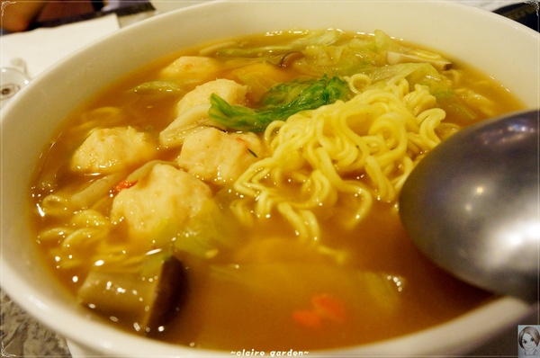 威靈頓街1號:台北 捷運北車 威靈頓街1號~臭豆腐配冰淇淋新吃法??