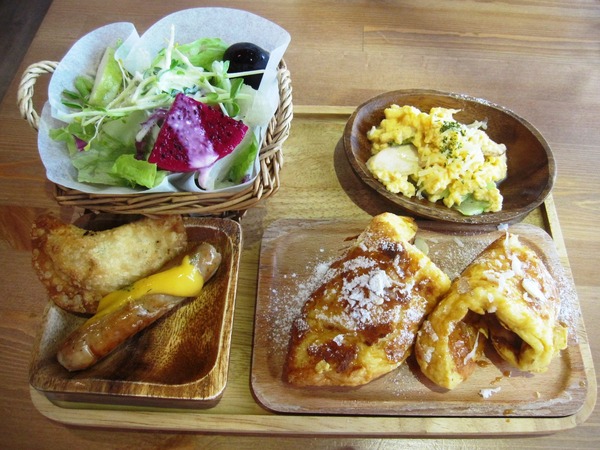 11 Cafe':11 Cafe 二訪 - 法國吐司早午餐!