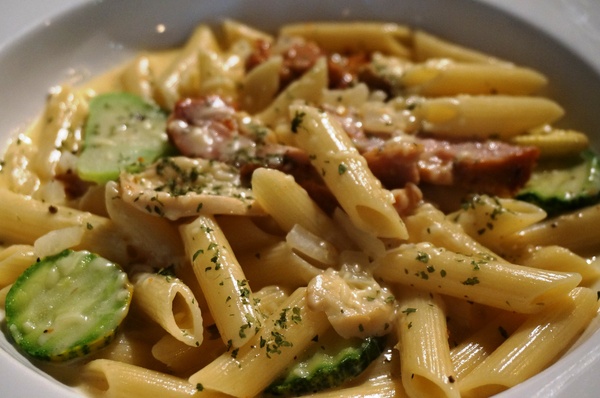 11 Cafe'：11 Cafe - 義大利麵商業午餐