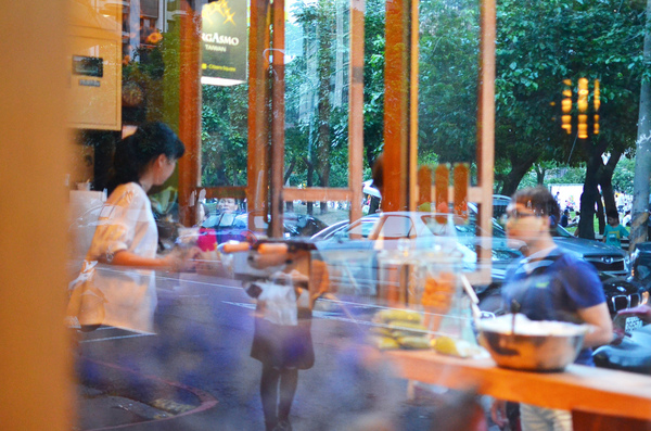 INO ICE(草悟道店)：『台中||西屯區』綠園道日式散步甜食&特色飲品-ino ice雞蛋糕