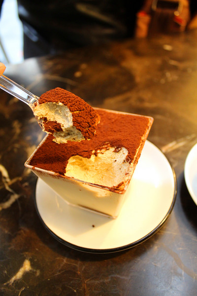 煎餅磨坊：[台北]永康街吃了會轉圈的焦糖脆片布丁