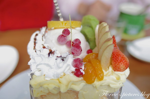 咖啡糖義式廚房：宜蘭(市)美食~Brown Taffy咖啡糖 義式廚房 下午茶 咖啡~漂亮的蜜糖珠寶盒