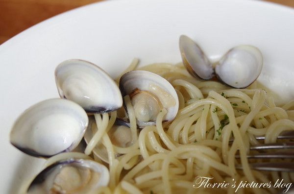 咖啡糖義式廚房：宜蘭(市)美食~Brown Taffy咖啡糖 義式廚房 下午茶 咖啡~漂亮的蜜糖珠寶盒