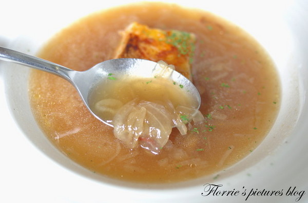 咖啡糖義式廚房：宜蘭(市)美食~Brown Taffy咖啡糖 義式廚房 下午茶 咖啡~漂亮的蜜糖珠寶盒