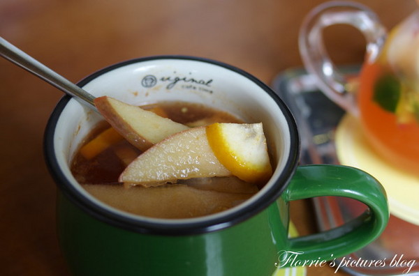 咖啡糖義式廚房：宜蘭(市)美食~Brown Taffy咖啡糖 義式廚房 下午茶 咖啡~漂亮的蜜糖珠寶盒