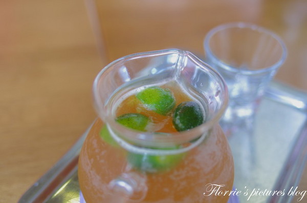 咖啡糖義式廚房：宜蘭(市)美食~Brown Taffy咖啡糖 義式廚房 下午茶 咖啡~漂亮的蜜糖珠寶盒