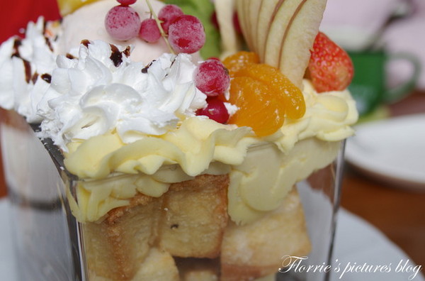 咖啡糖義式廚房：宜蘭(市)美食~Brown Taffy咖啡糖 義式廚房 下午茶 咖啡~漂亮的蜜糖珠寶盒