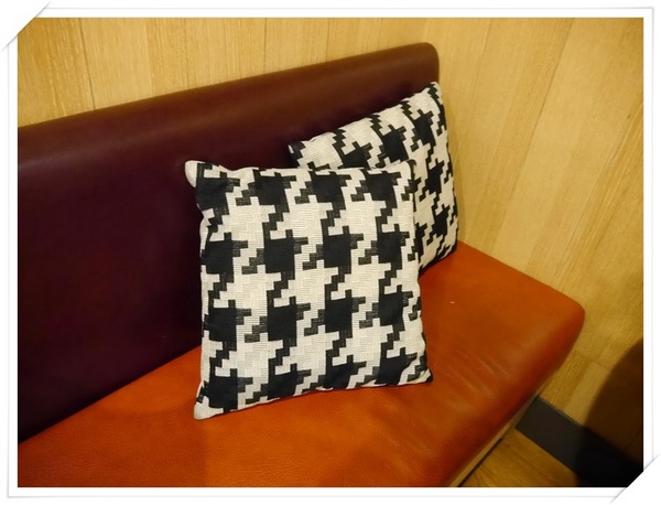 Gloria Jean’s Coffees高樂雅咖啡(台北民權店):【中山區】澳洲最大的咖啡連鎖店Gloria Jean’s Coffees高樂雅咖啡-讚不絕口的比利時鬆餅出現了!!