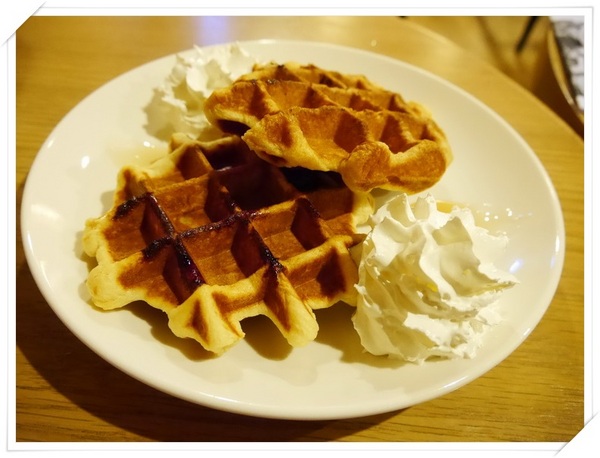 Gloria Jean’s Coffees高樂雅咖啡(台北民權店):【中山區】澳洲最大的咖啡連鎖店Gloria Jean’s Coffees高樂雅咖啡-讚不絕口的比利時鬆餅出現了!!