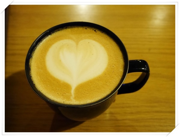 Gloria Jean’s Coffees高樂雅咖啡(台北民權店):【中山區】澳洲最大的咖啡連鎖店Gloria Jean’s Coffees高樂雅咖啡-讚不絕口的比利時鬆餅出現了!!