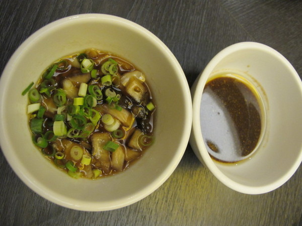 寬巷子鍋品美食：(食記)台北士林寬巷子提供藝術品般的火鍋料。視覺及味覺雙重饗宴一次滿足。