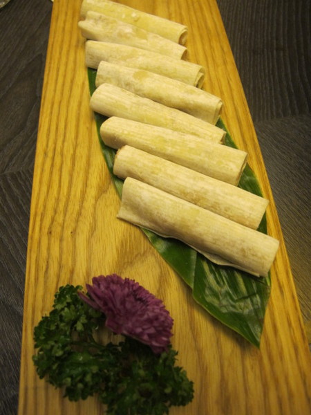 寬巷子鍋品美食：(食記)台北士林寬巷子提供藝術品般的火鍋料。視覺及味覺雙重饗宴一次滿足。