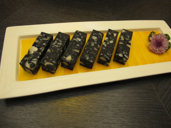 寬巷子鍋品美食：(食記)台北士林寬巷子提供藝術品般的火鍋料。視覺及味覺雙重饗宴一次滿足。