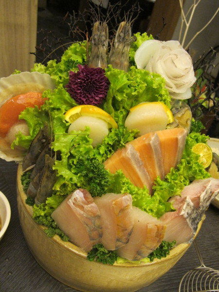 寬巷子鍋品美食：(食記)台北士林寬巷子提供藝術品般的火鍋料。視覺及味覺雙重饗宴一次滿足。